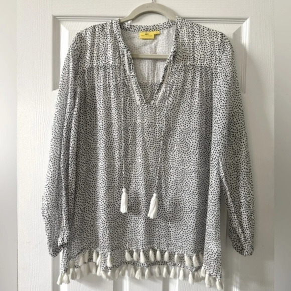 Roberta Roller Rabbit Tops - Roller Rabbit Women's Black/White Pom Pom 
100% Cotton Tunic Size S